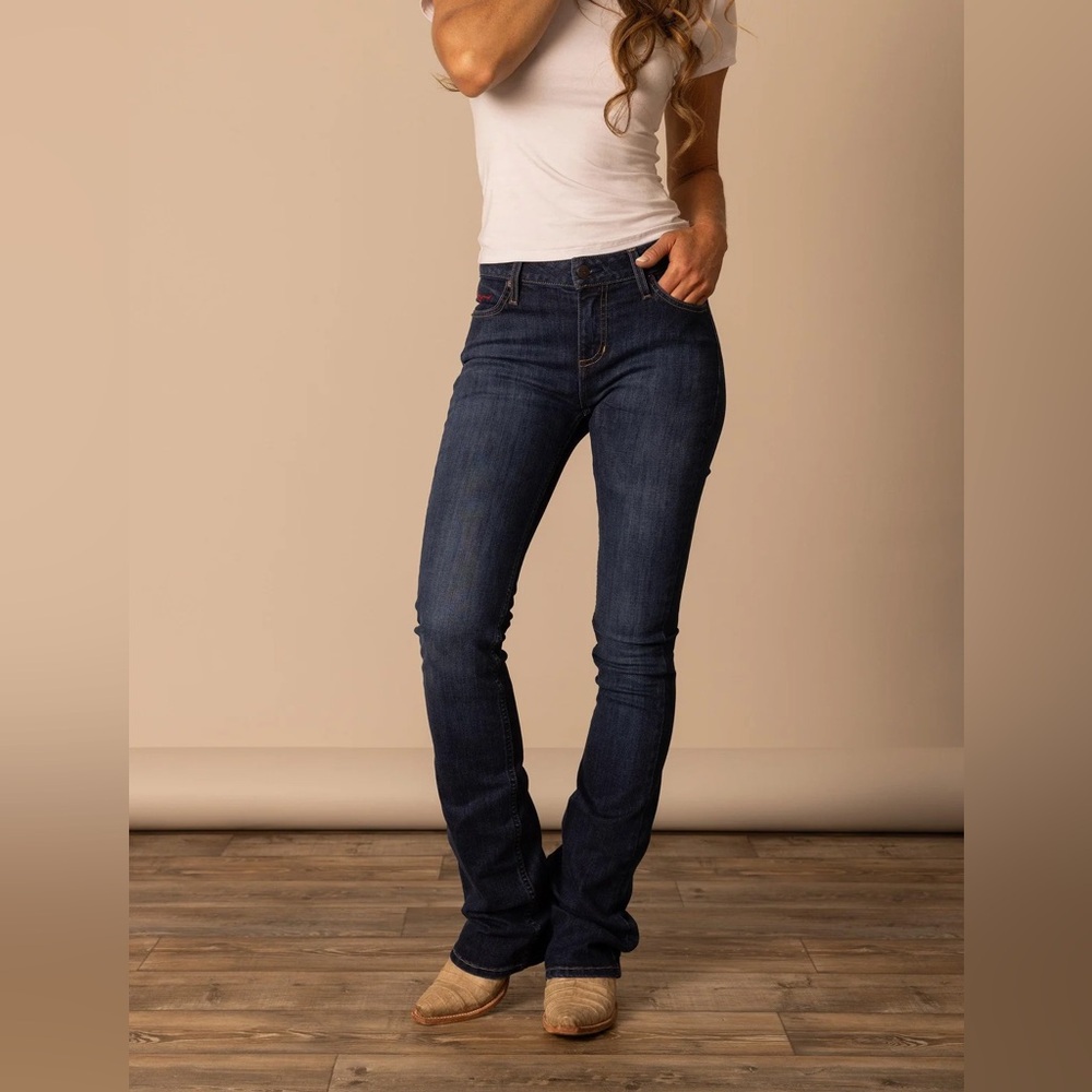Kimes Ranch Jeans, Chloe Boot Cut Flare Blue Jeans, NWT Size 8/32